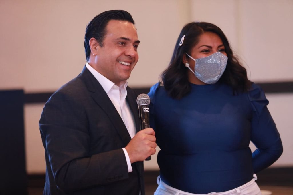 El Presidente Municipal de Querétaro, Luis Nava, se reunió con mujeres integrantes del programa Con Ellas, Hacemos la Diferencia.